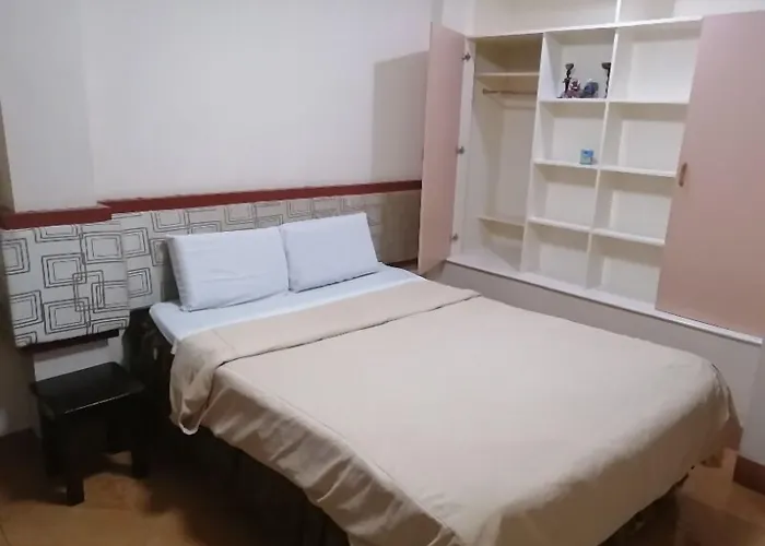 마노라 아파트먼트 *